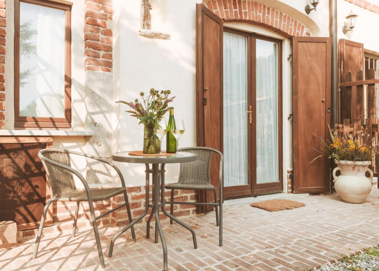 Cascina Viaris Hotel Pavarolo Exterior photo